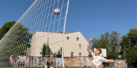 Powiększ grafikę: turniej-pilki-siatkowej-696409.jpg