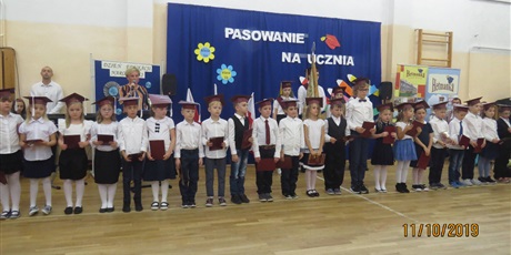 Powiększ grafikę: uroczystosc-pasowania-na-ucznia-110921.jpg