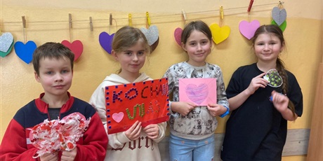 Powiększ grafikę: walentynki-poczta-walentynkowa-675191.jpg