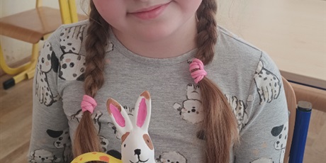Powiększ grafikę: Wielkanoc - zajęcia plastyczne klasy 3a w świetlicy 🐇🐥