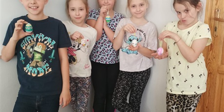 Powiększ grafikę: Wielkanoc - zajęcia świetlicowe kl. 1A, 1B, 1C, 2A i 3A u Pani Sylwii, Olgi i Karoliny
