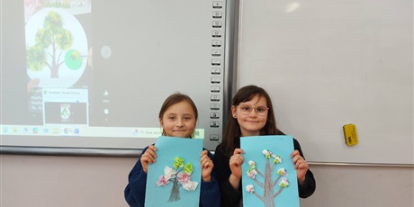Powiększ grafikę: Wiosenne kwiaty i drzewa - świetlica 2a i 2c