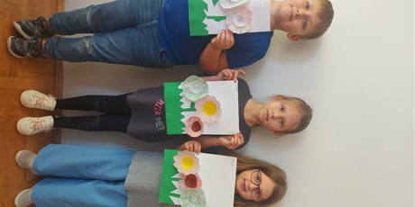 Powiększ grafikę: wiosna-w-ogrodzie-zajecia-swietlicowe-kl-1a-i-1b-614113.jpg