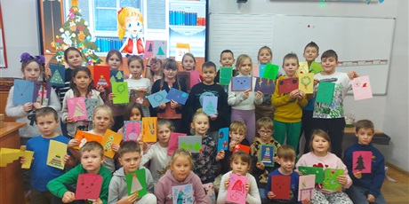 Powiększ grafikę: Wymiana kartek świątecznych uczniów świetlicy kl. 1a i 3a
