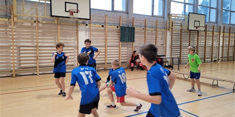 Powiększ grafikę: Zawody w Dwóch Ogniach Usportowionych chłopców