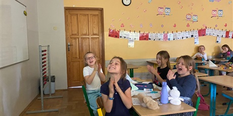 Powiększ grafikę: Zdrowe odżywianie - zajęcia świetlicowe kl. 2a i 3a z pielęgniarką szkolną. 