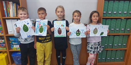 Powiększ grafikę: Złota Jesień-zajęcia świetlicowe kl.1A, 2A I 2C
